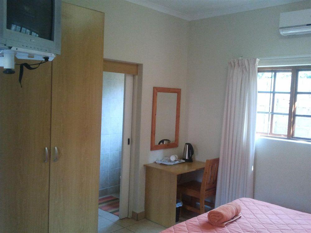Country Link Guest Lodge Komatipoort Eksteriør billede